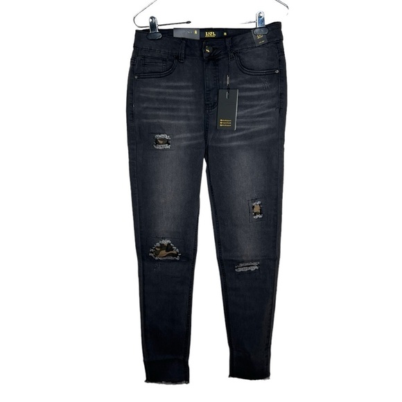 Lucky And Blessed Women's Skinny Camo Patches Jeans - Picture 1 of 14